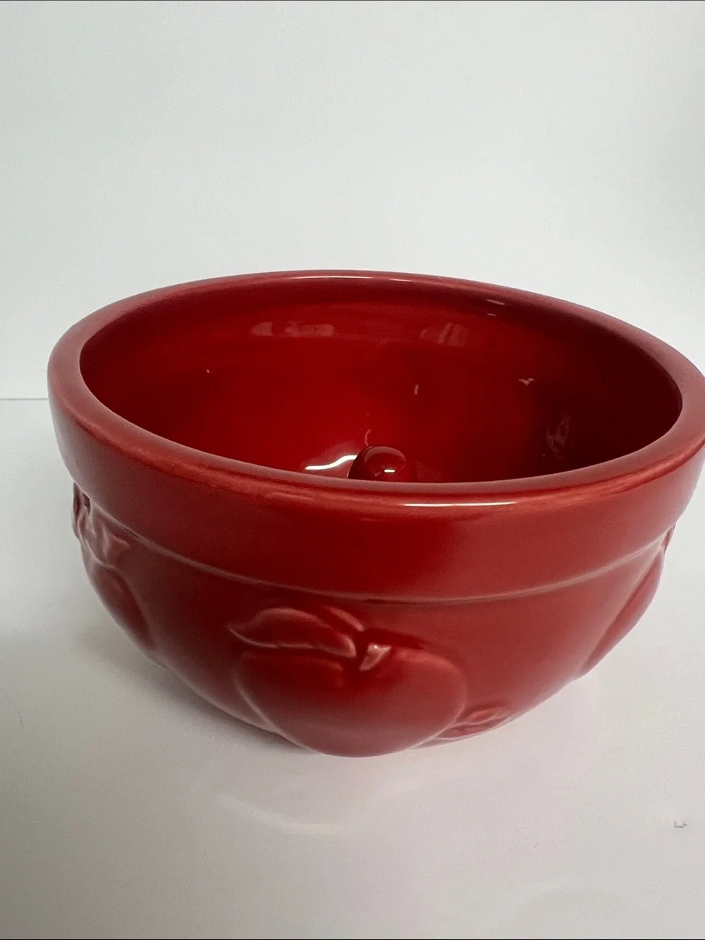 Susan Winger X Cracker Barrel Embossed Red Apple Juicer Bowl